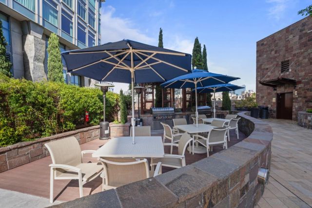 645 Front St 2002, San Diego, CA 92101