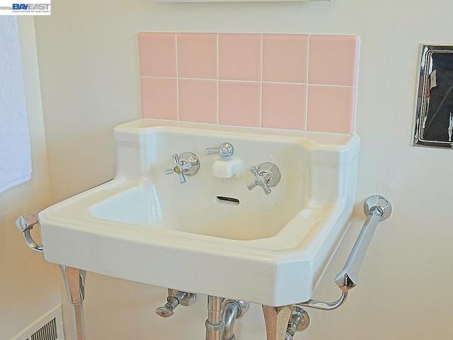 962 Lee Ave, San Leandro, CA 94577