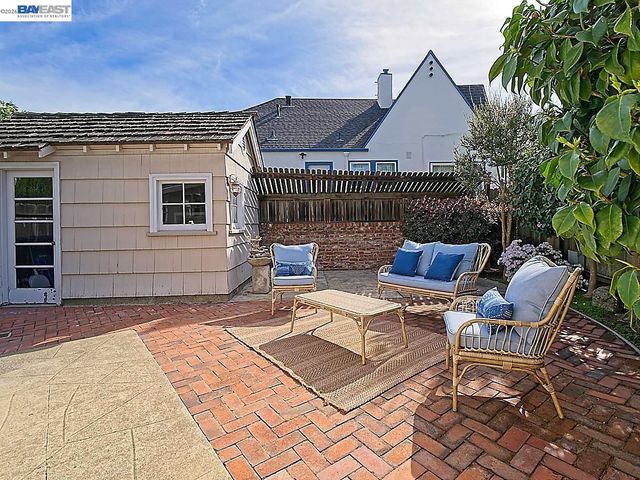 962 Lee Ave, San Leandro, CA 94577