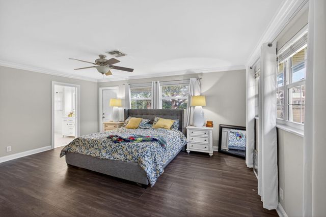 8218 S Elizabeth Avenue, Palm Beach Gardens, FL 33418