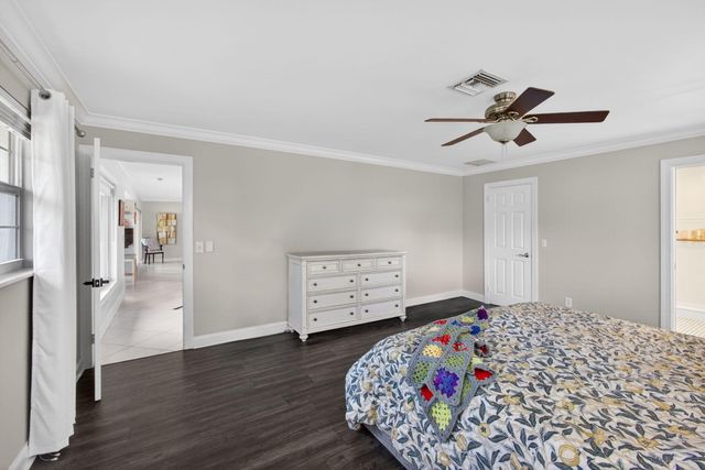 8218 S Elizabeth Avenue, Palm Beach Gardens, FL 33418