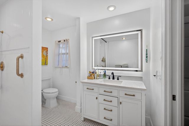 8218 S Elizabeth Avenue, Palm Beach Gardens, FL 33418