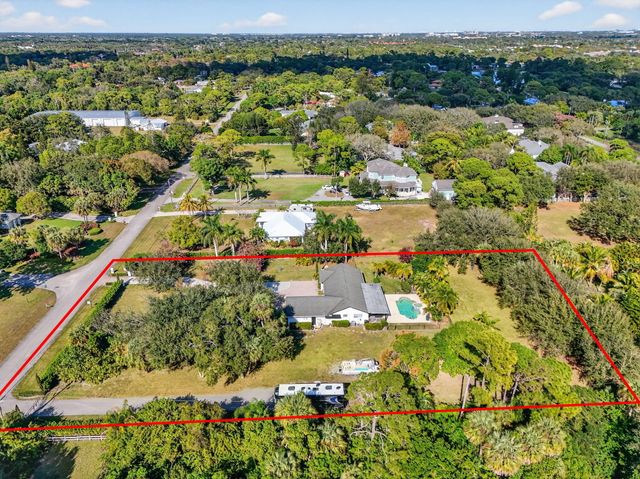 8218 S Elizabeth Avenue, Palm Beach Gardens, FL 33418