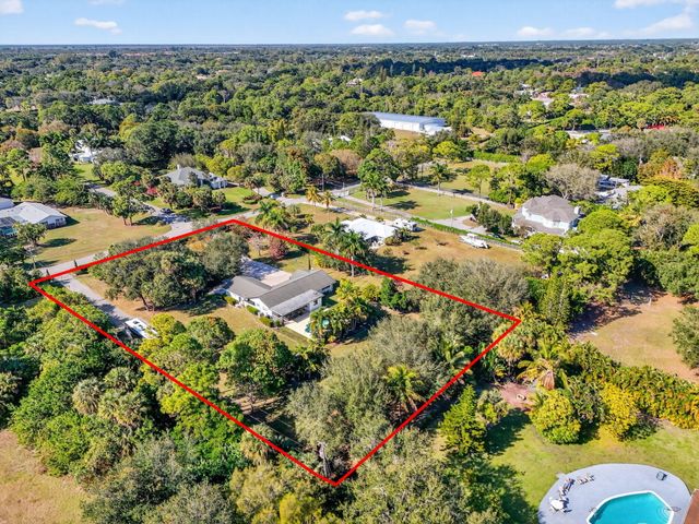 8218 S Elizabeth Avenue, Palm Beach Gardens, FL 33418