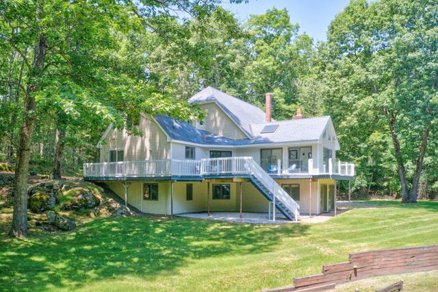 17 Stone Pound Lane, Atkinson, NH 03811