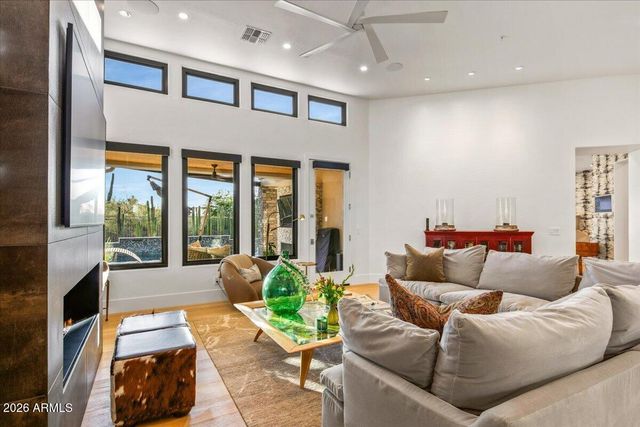 33644 N 64TH Place, Scottsdale, AZ 85266