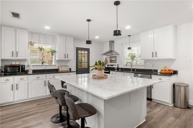 4303 Via Alta Drive, Mobile, AL 36609