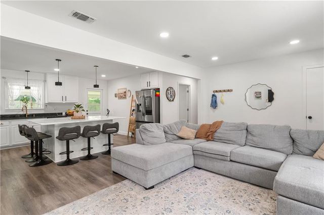 4303 Via Alta Drive, Mobile, AL 36609