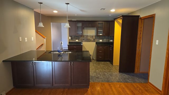 947 E 169th Street, South Holland, IL 60473