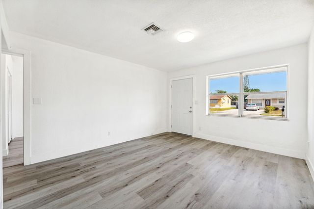 701 NW 2nd Avenue, Deerfield Beach, FL 33441