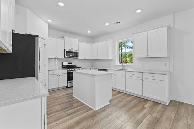 113 Lindera Preserve Boulevard, Summerville, SC 29486