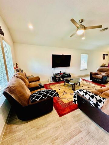 315 John House Lane, Rosharon, TX 77583