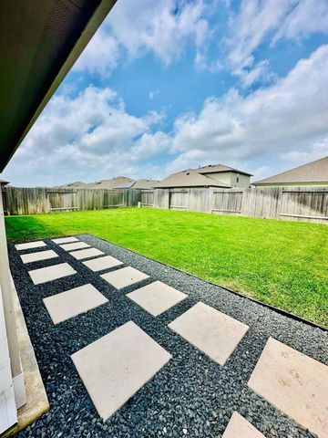 315 John House Lane, Rosharon, TX 77583