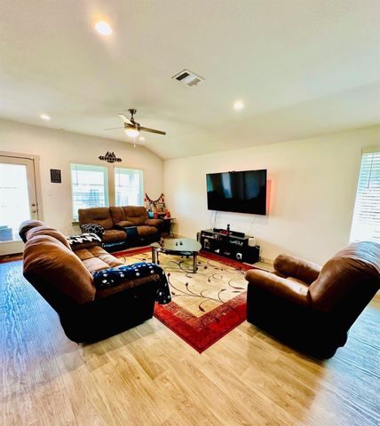 315 John House Lane, Rosharon, TX 77583