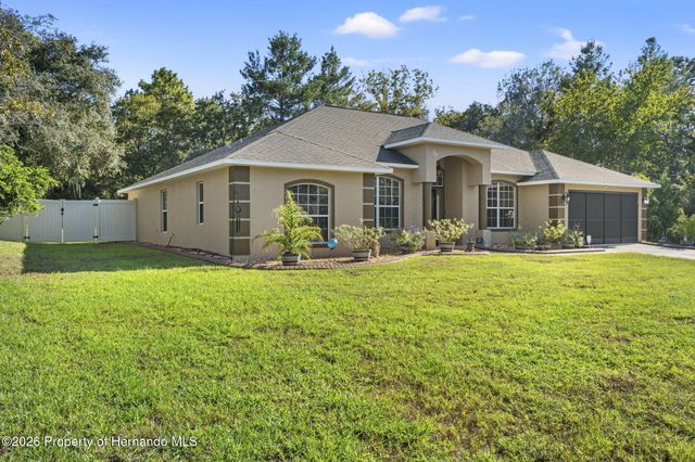 11929 Osprey Avenue, Weeki Wachee, FL 34614
