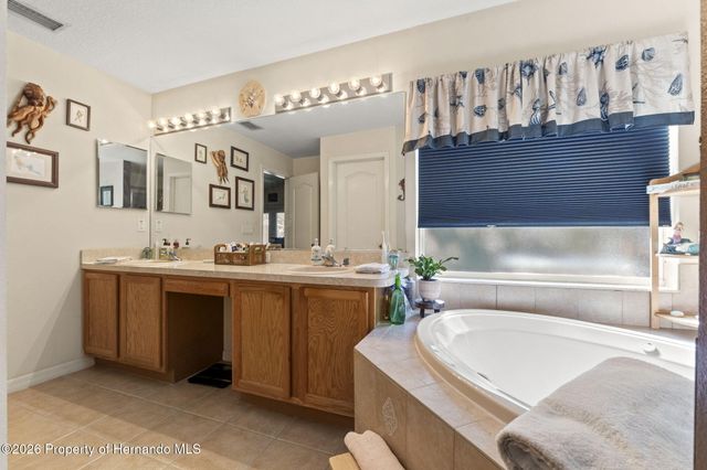 11929 Osprey Avenue, Weeki Wachee, FL 34614