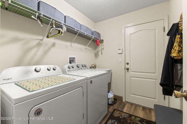 11929 Osprey Avenue, Weeki Wachee, FL 34614