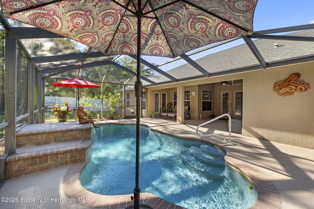 11929 Osprey Avenue, Weeki Wachee, FL 34614