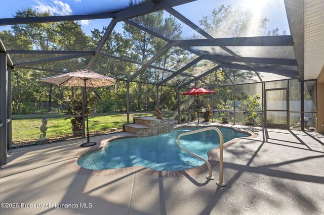 11929 Osprey Avenue, Weeki Wachee, FL 34614