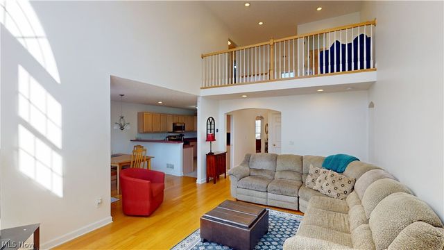4898 Highland Place Court, Richmond Heights, OH 44143