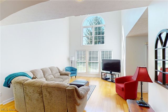 4898 Highland Place Court, Richmond Heights, OH 44143