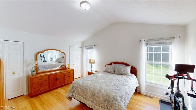 4898 Highland Place Court, Richmond Heights, OH 44143