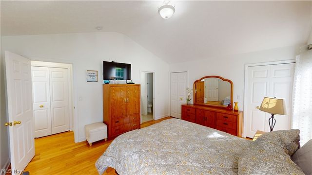4898 Highland Place Court, Richmond Heights, OH 44143