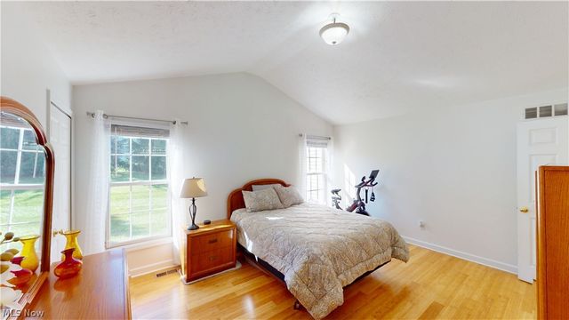 4898 Highland Place Court, Richmond Heights, OH 44143