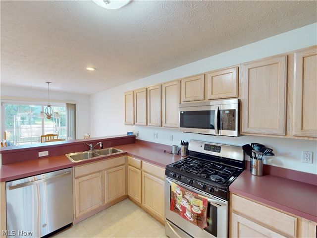 4898 Highland Place Court, Richmond Heights, OH 44143