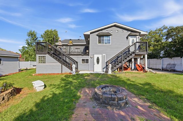 38554 8th Avenue, North Branch, MN 55056