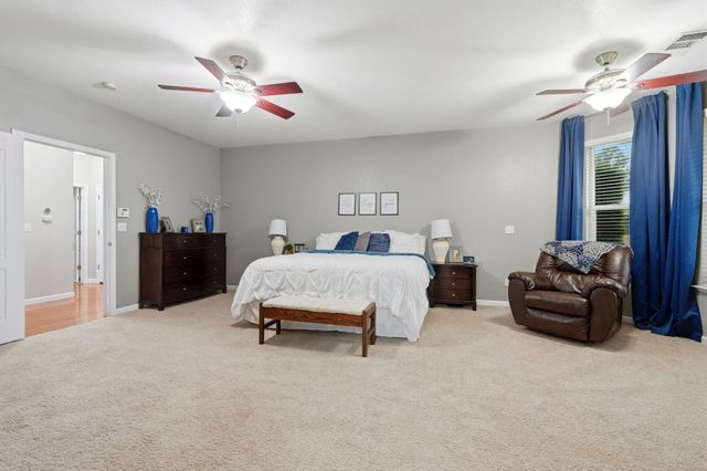 196 Hotchkiss Drive, Lemoore, CA 93245