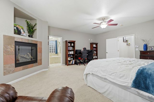 196 Hotchkiss Drive, Lemoore, CA 93245