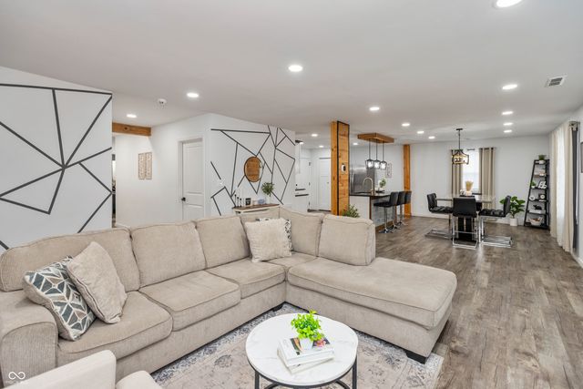 2157 Wallace Avenue, Indianapolis, IN 46218