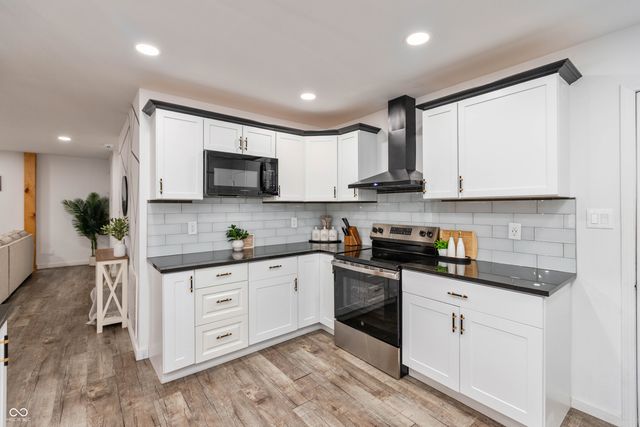 2157 Wallace Avenue, Indianapolis, IN 46218