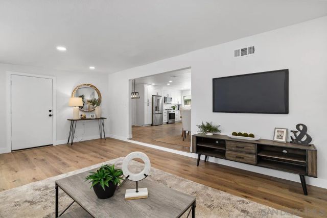 3630 Nassau Dr, San Diego, CA 92115