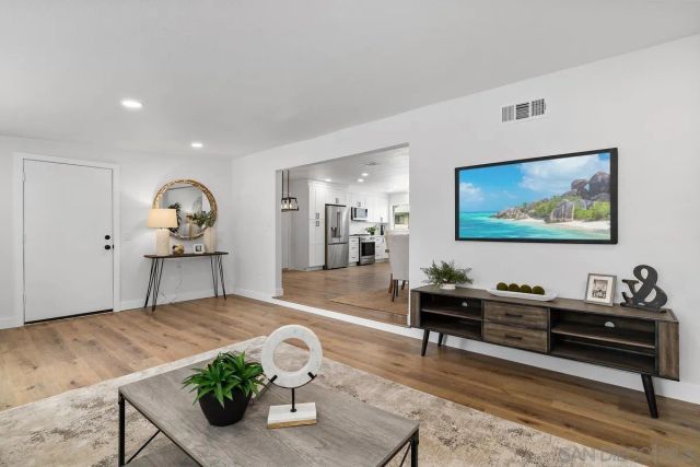 3630 Nassau Dr, San Diego, CA 92115