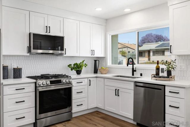3630 Nassau Dr, San Diego, CA 92115