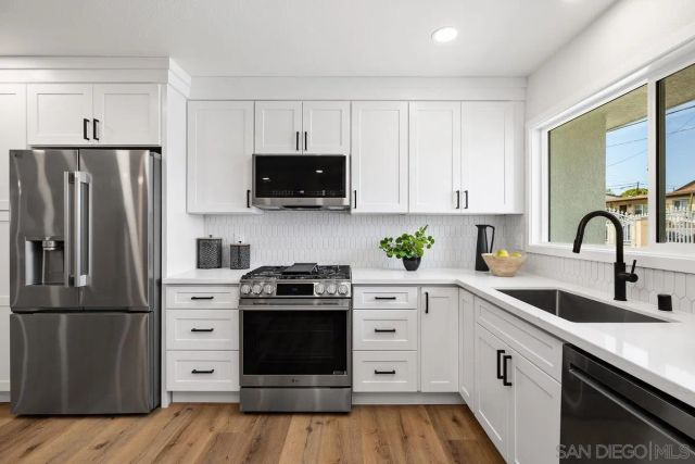 3630 Nassau Dr, San Diego, CA 92115