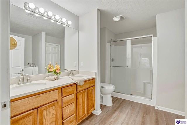 722 Cameron Ridge Road, Shepherdsville, KY 40165