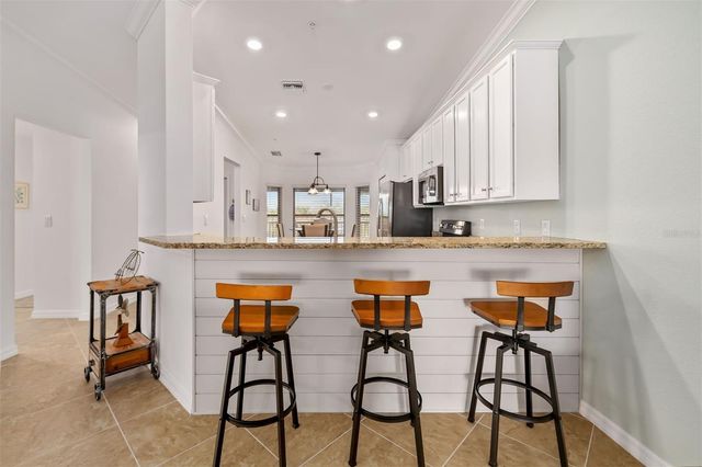 5604 PALMER CIRCLE 206, Lakewood Ranch, FL 34211