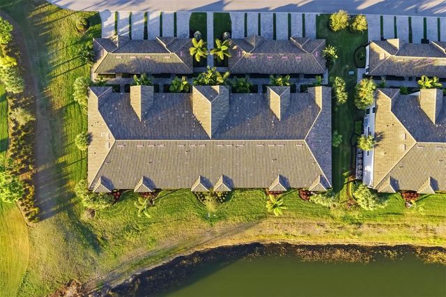 5604 PALMER CIRCLE 206, Lakewood Ranch, FL 34211