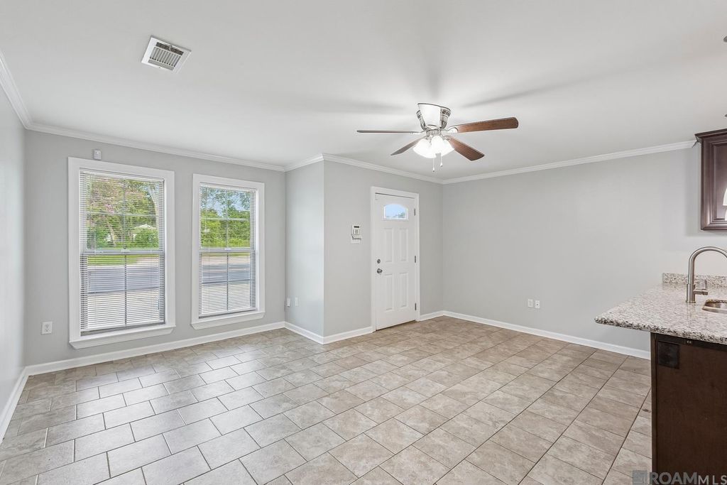 3216 N Foster Dr, Baton Rouge, LA 70805