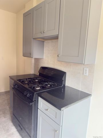 144-44 Sanford Ave, Flushing, NY 11355