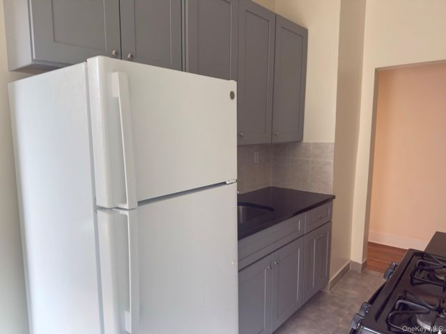144-44 Sanford Ave, Flushing, NY 11355