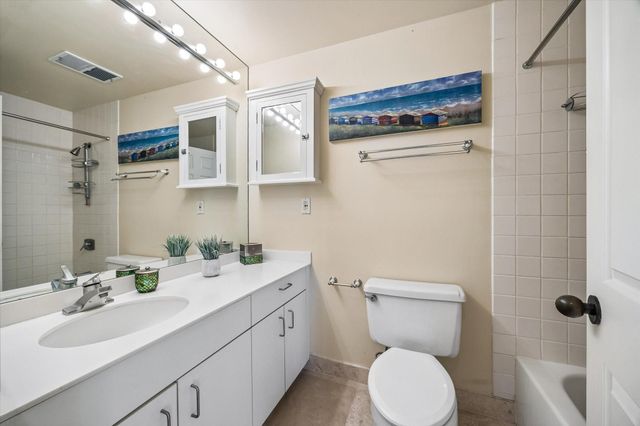 2001 Holcombe Boulevard 1703, Houston, TX 77030