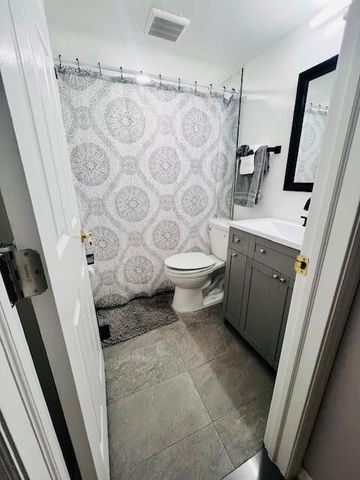 3150 N Atlantic Avenue 23220, Cocoa Beach, FL 32931