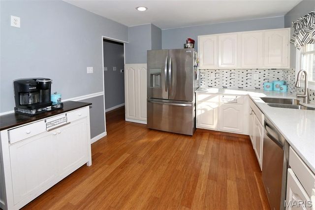 16 Atwater Drive, St Peters, MO 63376