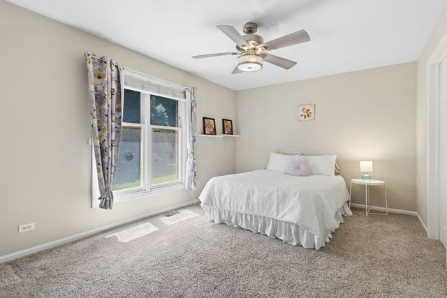 503 Country Lane, Des Plaines, IL 60016