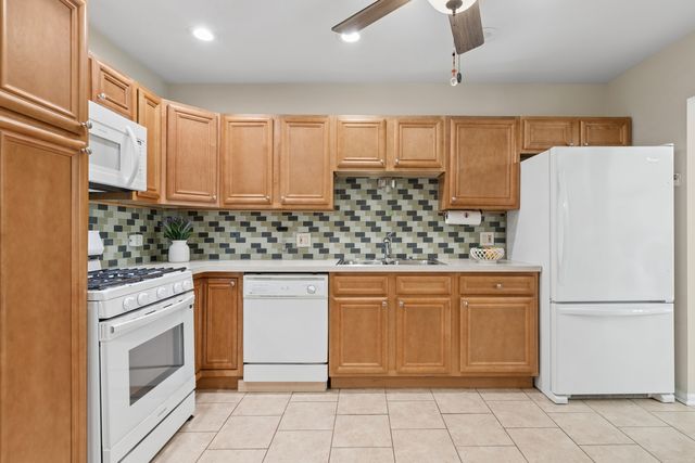 503 Country Lane, Des Plaines, IL 60016