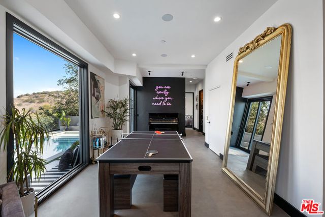 3656 Avenida Del Sol, Studio City, CA 91604